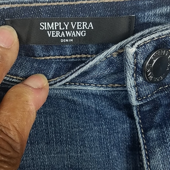 Vera Wang, 0062, Women's Boyfriend shorts, mid rise, Sz 6 - Picture 5 of 7